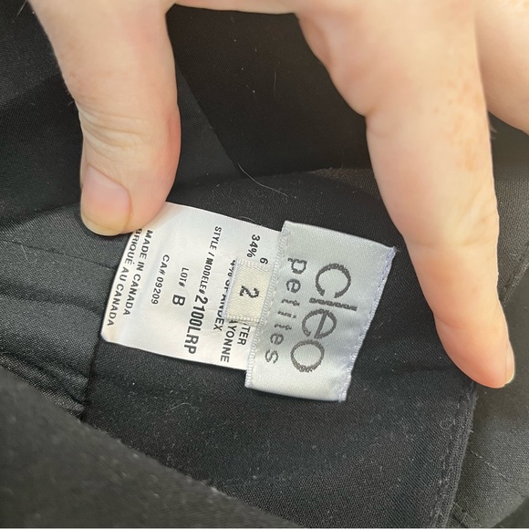 Cleo Petites Black Mini Skirt, Size 2P - Picture 6 of 7